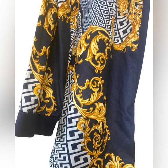 True rock woman’s 2 piece short outfit - Picture 5 of 7